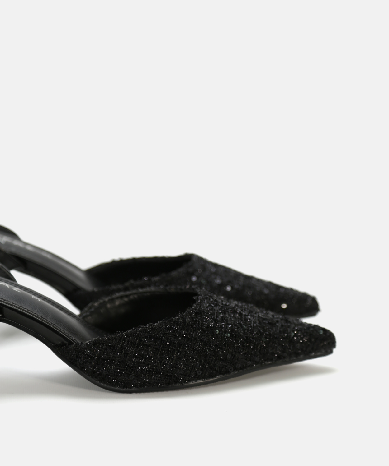 Zapato tac&oacute;n fino  image number null